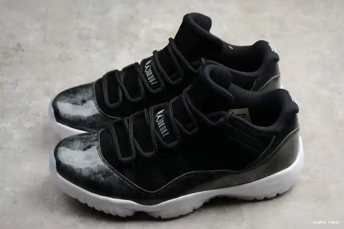 Cheap Husky Jordan Retro 
